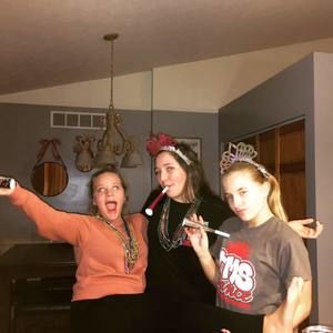 Meet your Posher, Isabel